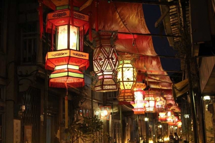【藝文資訊】神農街的花燈，亮起來