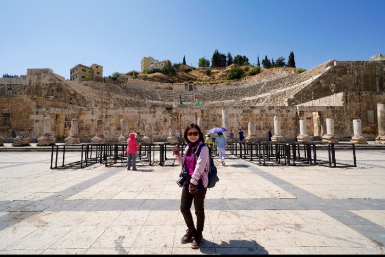 《旅行在以色列與約旦.22》在圓形的歡騰裡