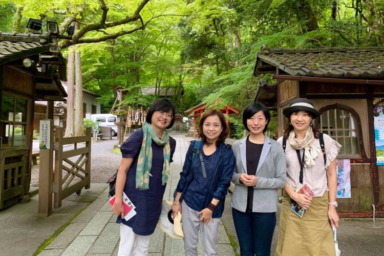 《俳句三人組的旅行.25》雨中石山寺