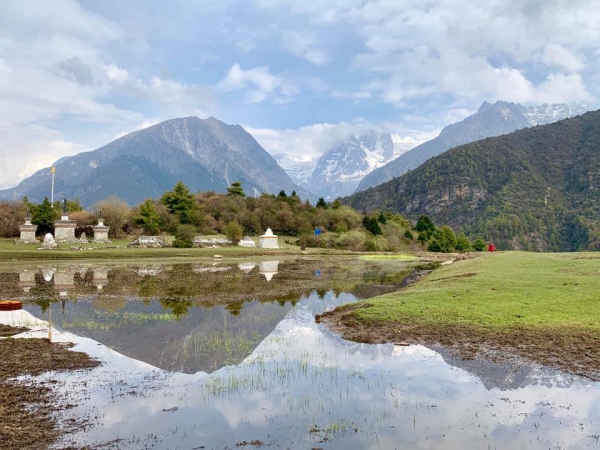 《西藏阿里行.20》在雪山的懷抱裡04