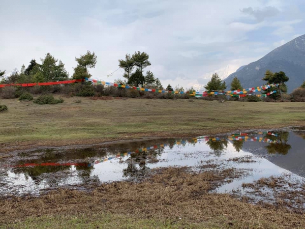 《西藏阿里行.20》在雪山的懷抱裡05