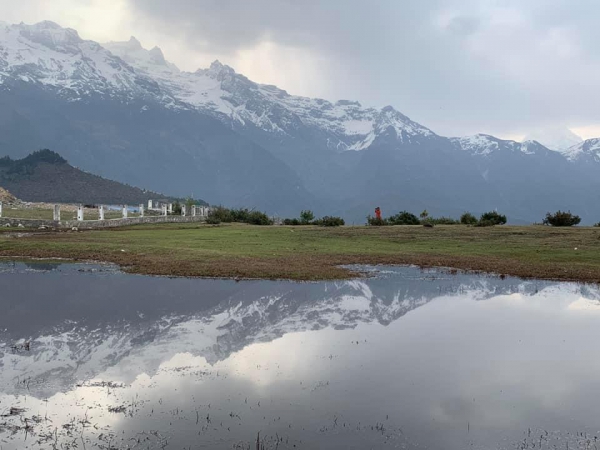 《西藏阿里行.20》在雪山的懷抱裡06
