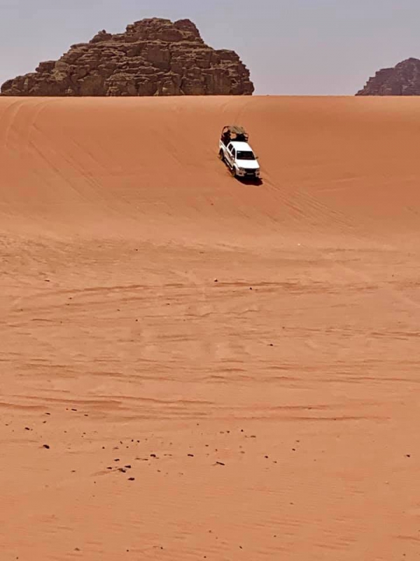 《旅行在以色列與約旦.31》鋪成一地的，詩06