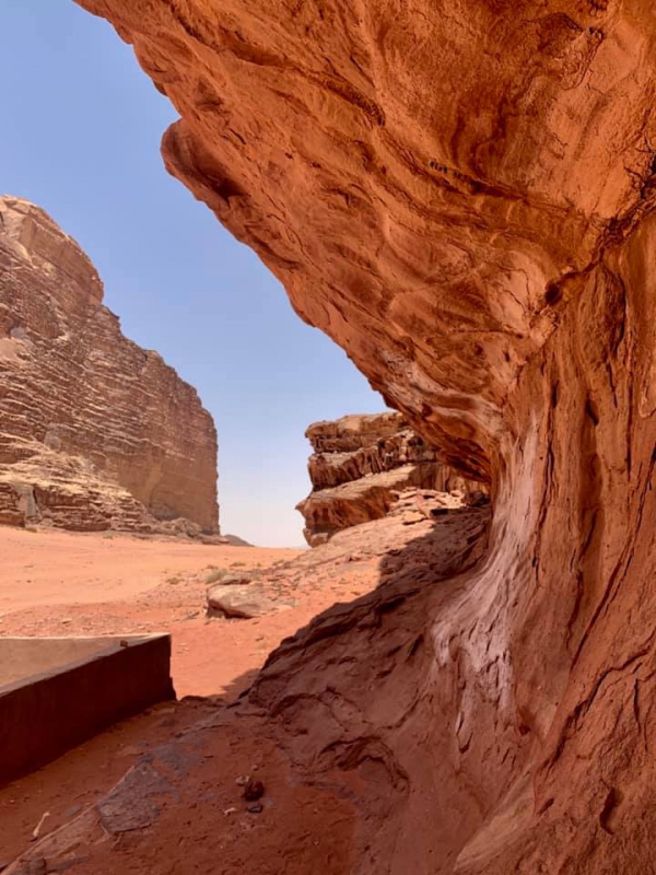 《旅行在以色列與約旦.31》鋪成一地的，詩24