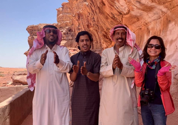 《旅行在以色列與約旦.31》鋪成一地的，詩41