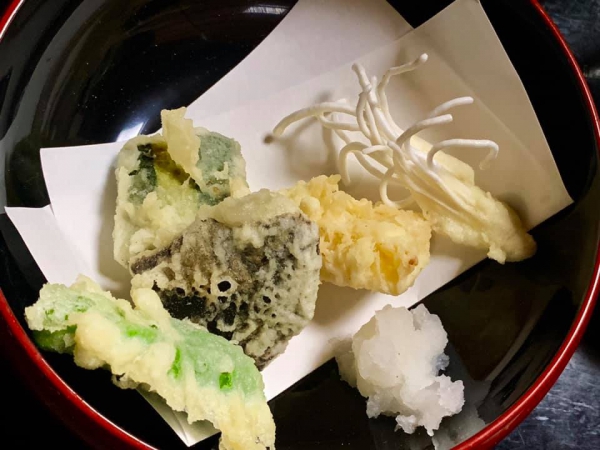 《俳句三人組的旅行.15》溫握一盌鐵缽 しょうじんてぱつ26