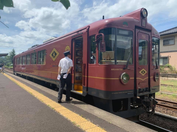 《在旅行中閱讀.10》赤松號32