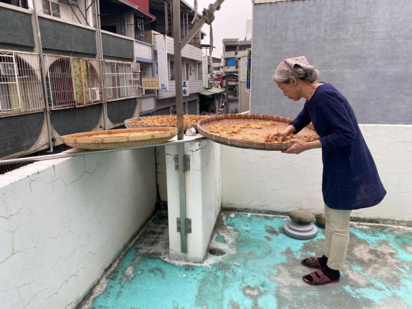 幕後隨筆.23 用愛按摩過的高麗菜乾10