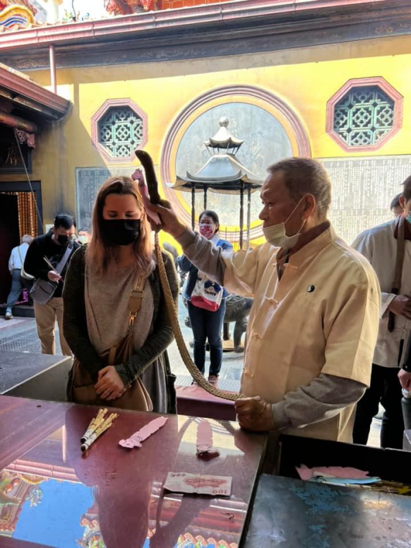 《如露.33》帶foreigner去拜拜05