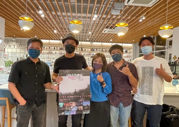 《如露.73》滾動的詩13