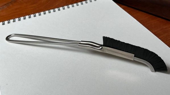 《如露.86》刷子和書冊04