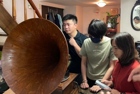 《如露.89》留聲機對話07