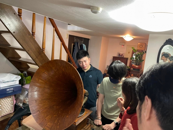 《如露.89》留聲機對話08