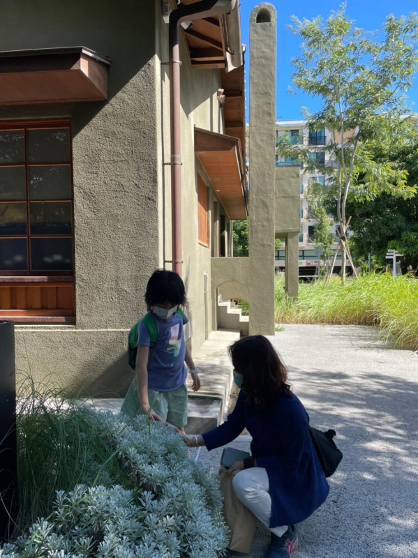 《如露.100》我們的鞋07