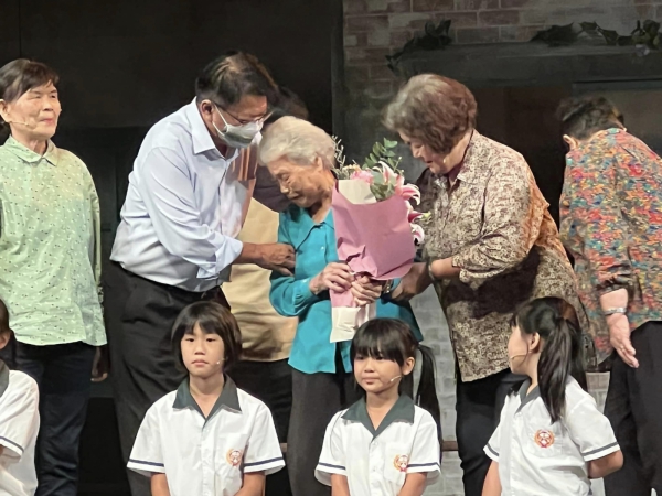 《如露.108》阿嬤ㄟ牛母伴04